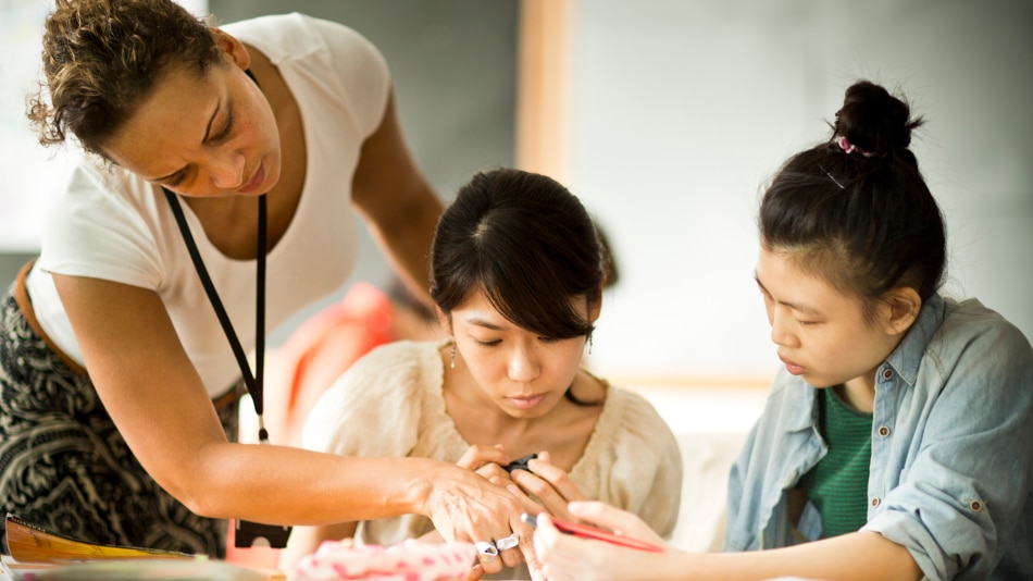 Three benefits of English language tuition | British Council Singapore
